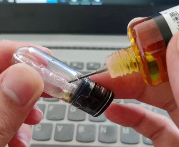SP2S 陶瓷芯空倉推薦|可重複注油・通用兼容・省錢環保|台灣現貨 2 SP2S空彈可重複注油電子煙空倉 高品質陶瓷芯 通用兼容省錢環保 產品實拍