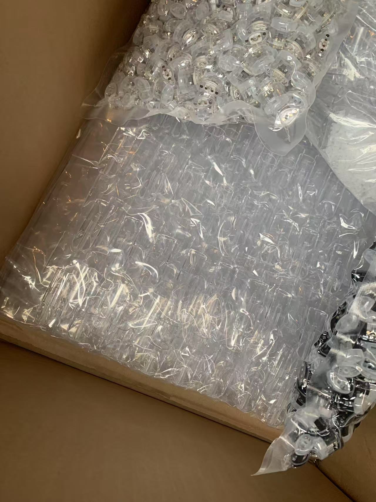 SP2S 側面註油空倉推薦|一代主機通用・10/50 顆可選|台灣現貨 2 SP2S空倉 空煙彈 側面註油空彈 一代主機通用 台灣現貨 產品實拍
